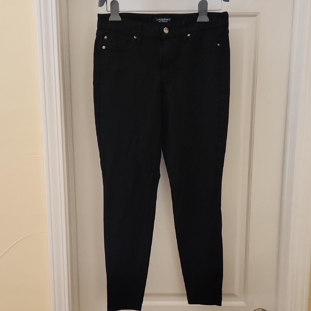 Chic Black Trousers